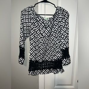 Jade black and white blouse